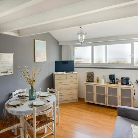 L'oasis Des Nouveaux Bassins - Vue Port * 库尔瑟勒·苏尔·梅尔